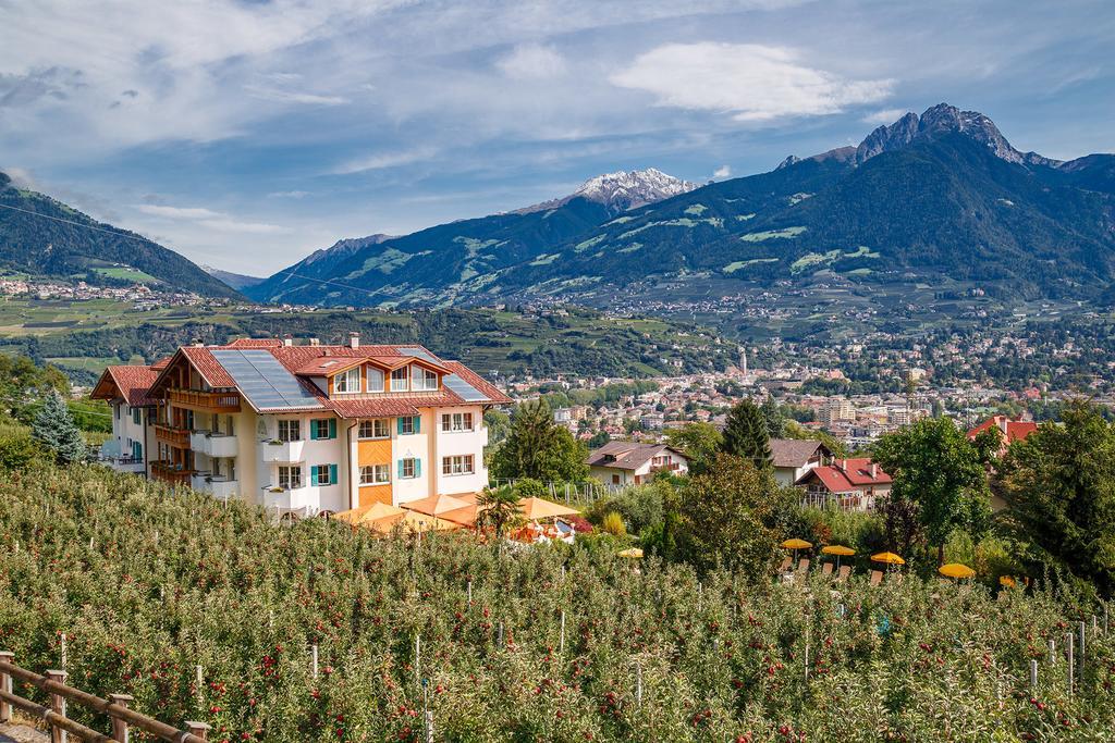 Landhaus Hotel Kristall Marlengo Extérieur photo